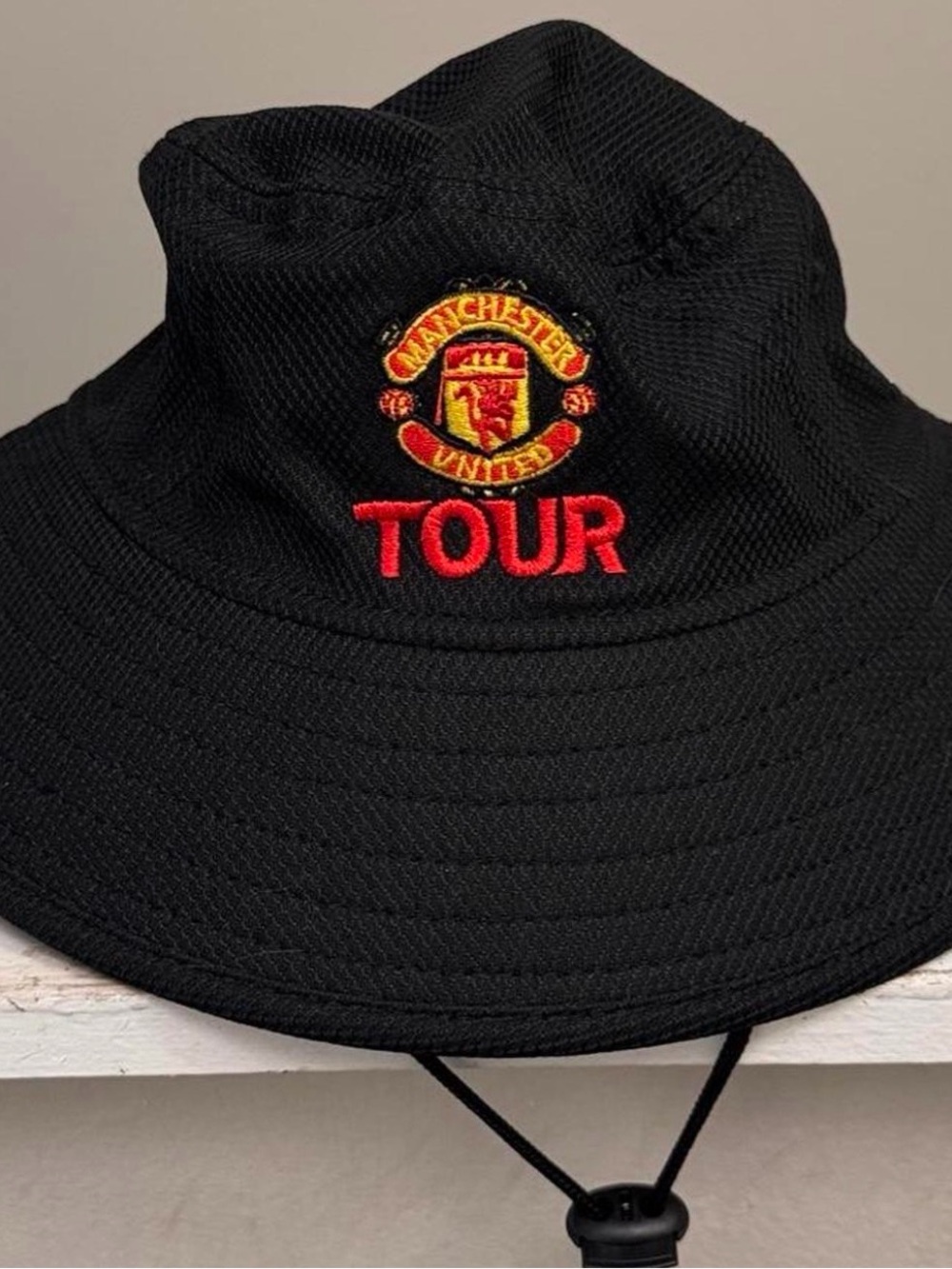 Manchester United TOUR Black Bucket Hat - Embroidered Crest